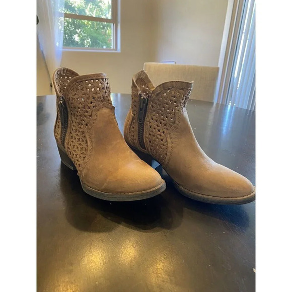 Circle G Shoes - Circle G Women's Size 6.5M Double Zipper Latticed Leather Ankle Boots